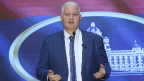 Sva vlast u Vučićevim rukama